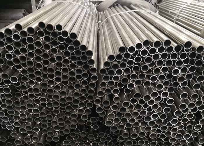 304 304L Stainless Steel Welded Tube High / Low Temperature Resistance